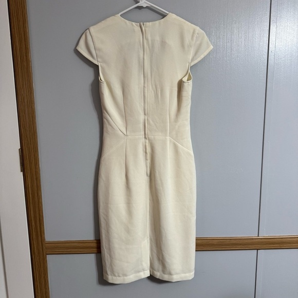 H&M Cream V-Neck Pencil Midi Dress Size 6 - Picture 7 of 9